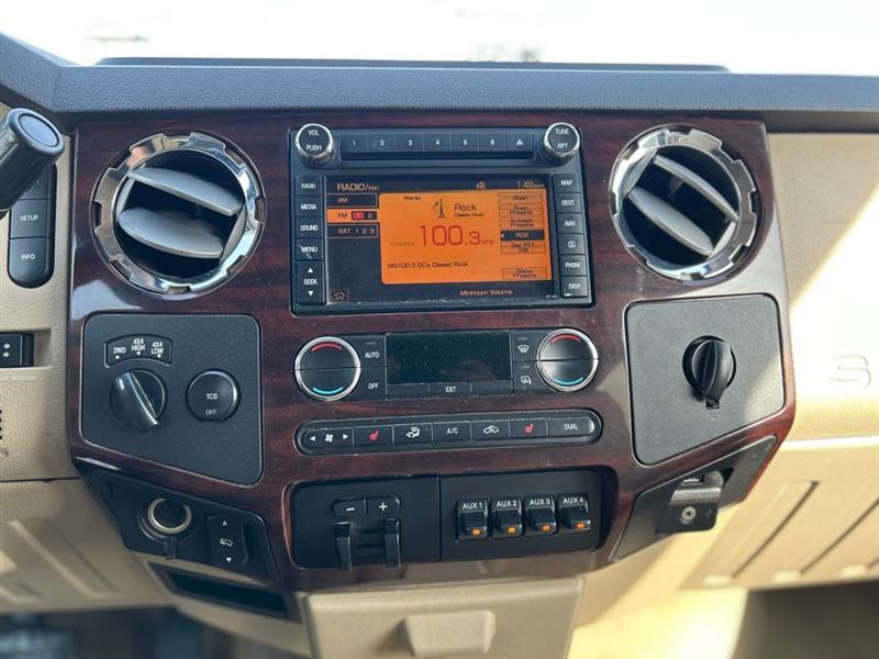 2010 FORD SUPER DUTY F-350 SRW LARIAT