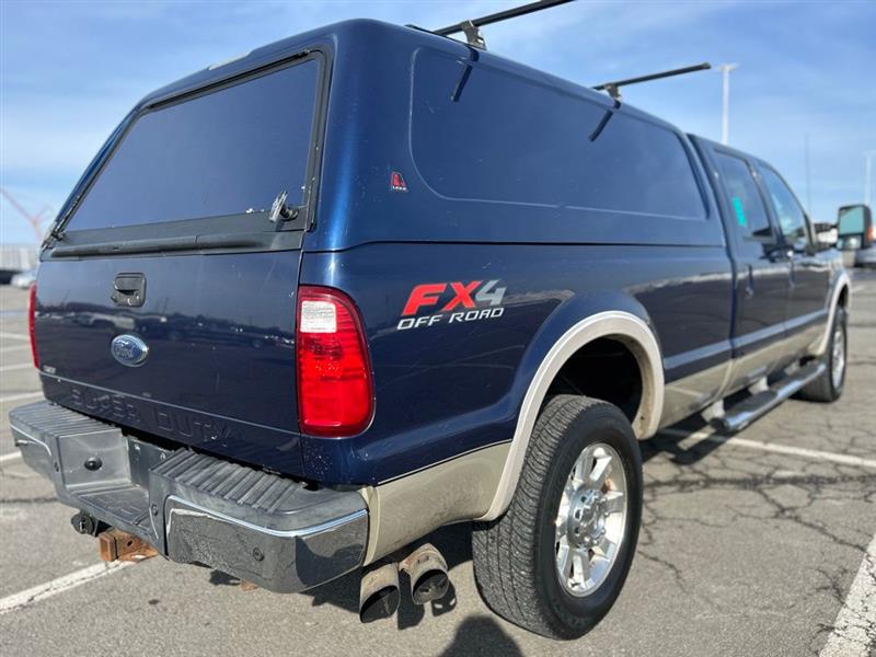2010 FORD SUPER DUTY F-350 SRW LARIAT