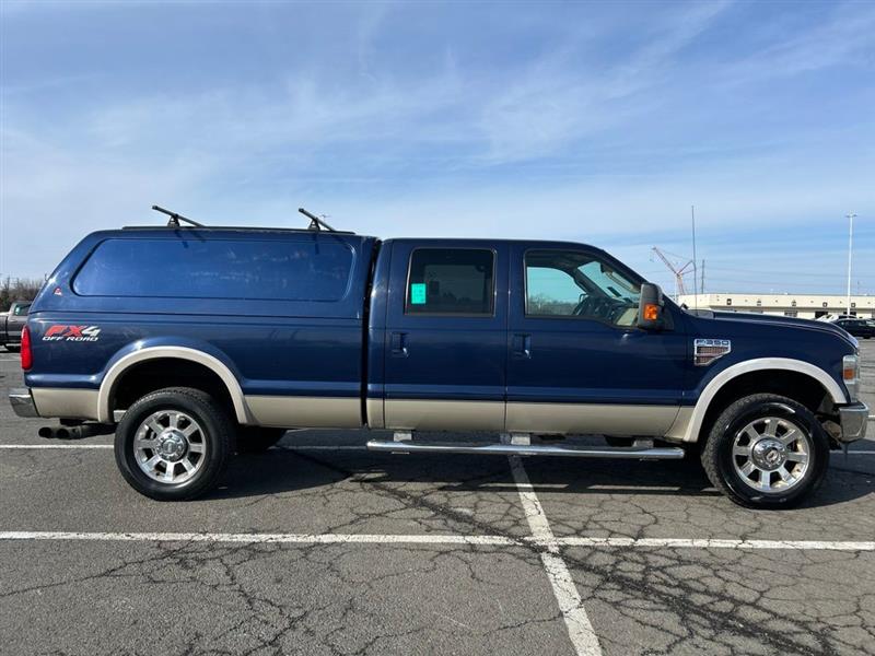 2010 FORD SUPER DUTY F-350 SRW LARIAT