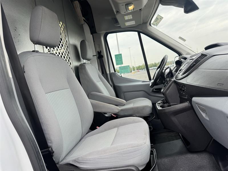 2017 Ford Transit photo 10