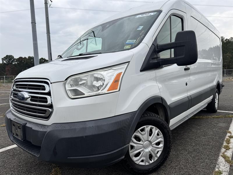 2017 Ford Transit photo 2