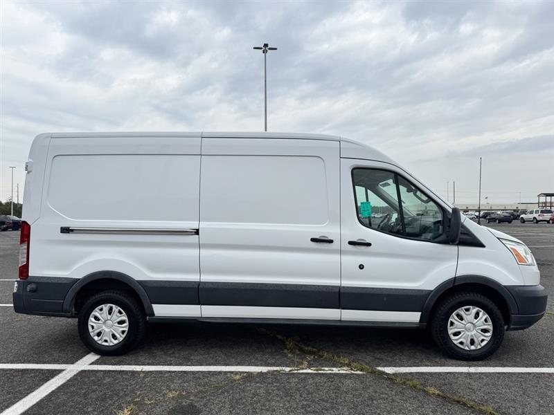 2017 Ford Transit photo 5