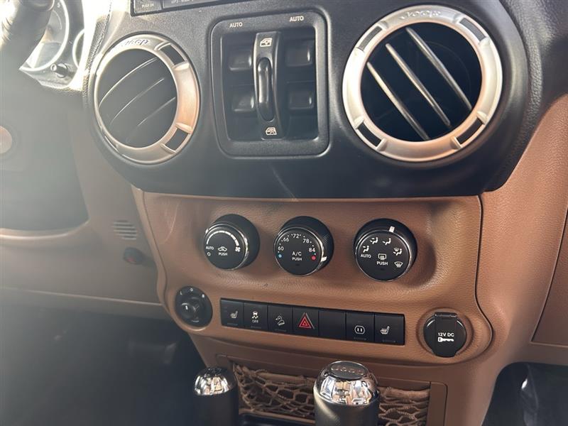 2011 JEEP WRANGLER UNLIMITED SAHARA