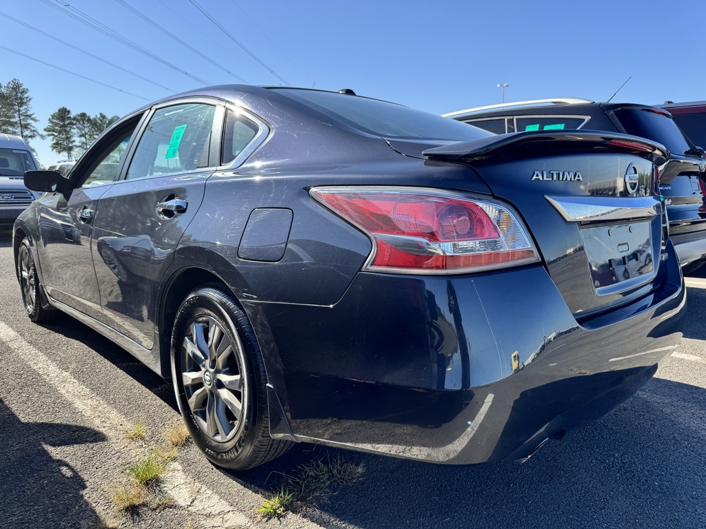 2015 Nissan Altima 2.5 S photo 3
