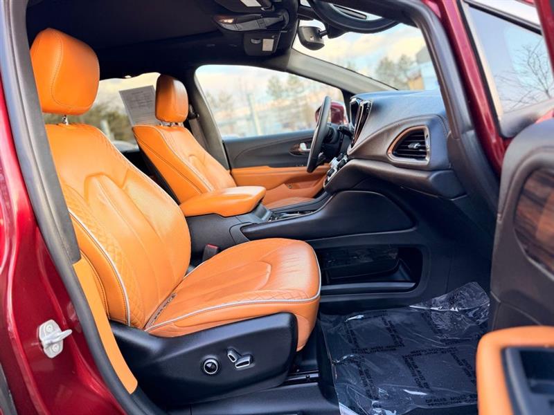 2022 CHRYSLER PACIFICA HYBRID PINNACLE