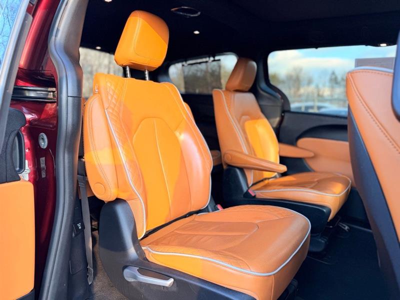 2022 CHRYSLER PACIFICA HYBRID PINNACLE