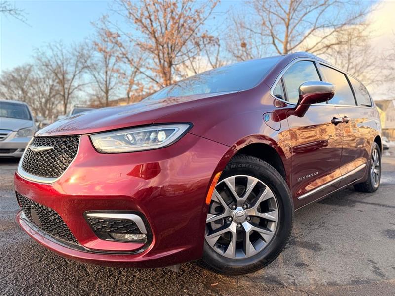 2022 CHRYSLER PACIFICA HYBRID PINNACLE