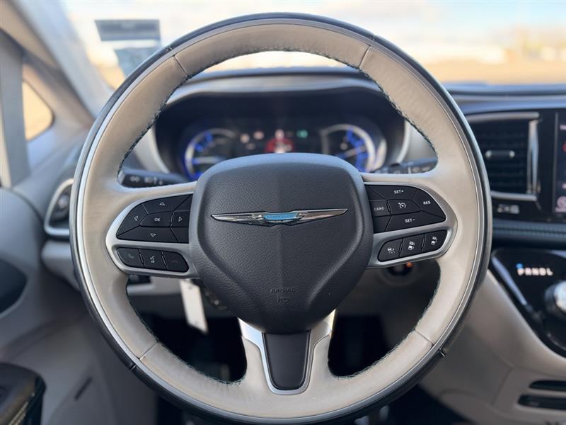 2018 CHRYSLER PACIFICA HYBRID LIMITED