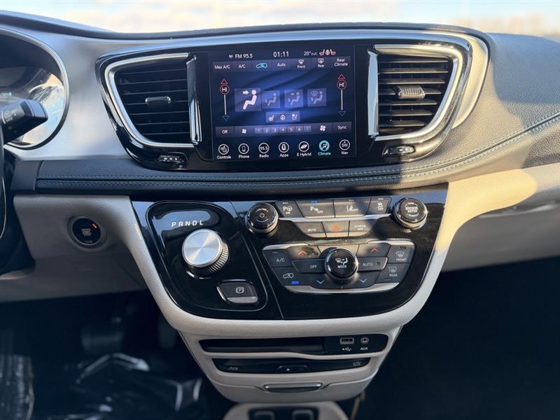 2018 CHRYSLER PACIFICA HYBRID LIMITED