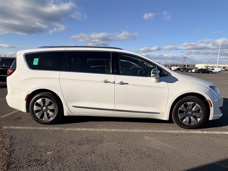 2018 CHRYSLER PACIFICA HYBRID LIMITED