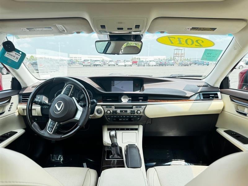 2017 LEXUS ES350 