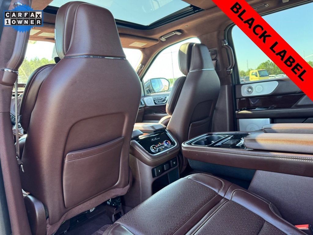 2020 Lincoln Navigator Black Label photo 18
