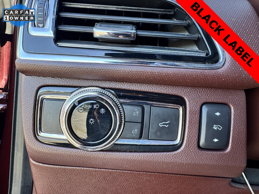 2020 Lincoln Navigator Black Label photo 23