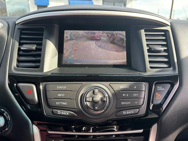 2013 NISSAN PATHFINDER SV