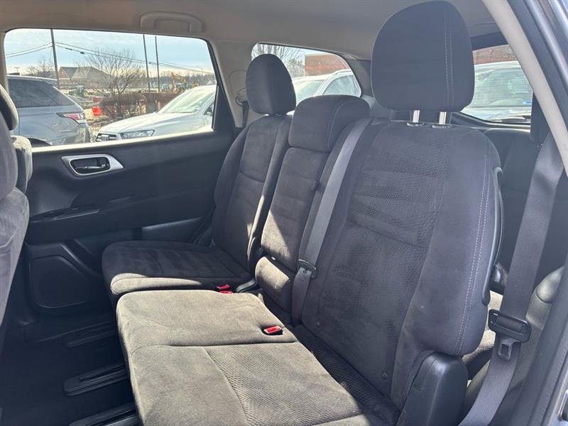 2013 NISSAN PATHFINDER SV