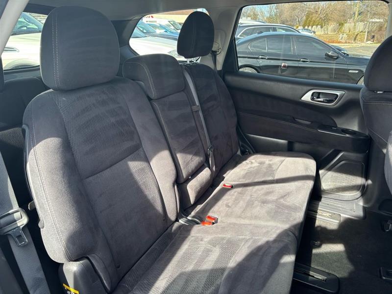 2013 NISSAN PATHFINDER SV