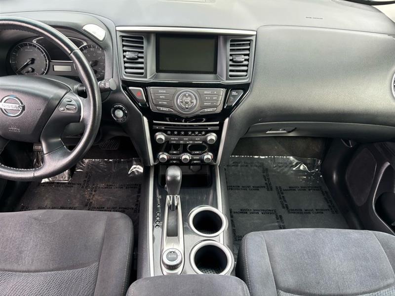 2013 NISSAN PATHFINDER SV