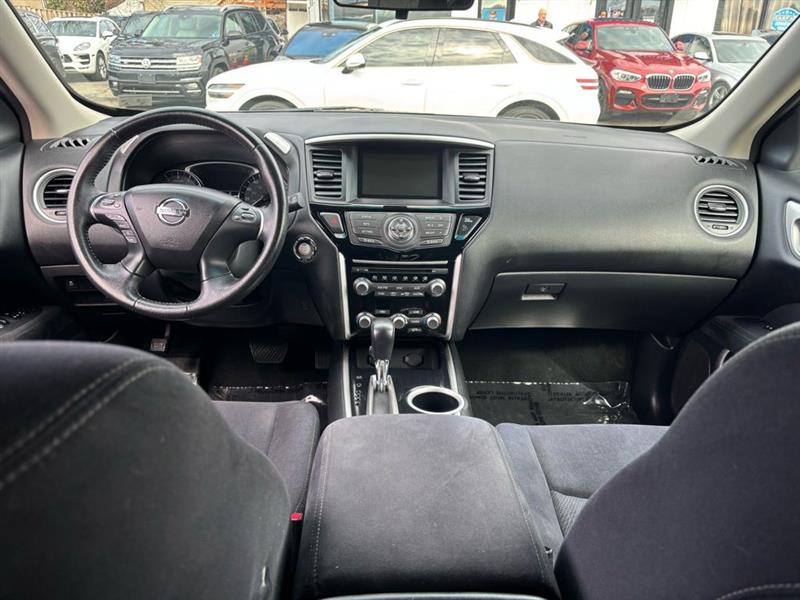 2013 NISSAN PATHFINDER SV