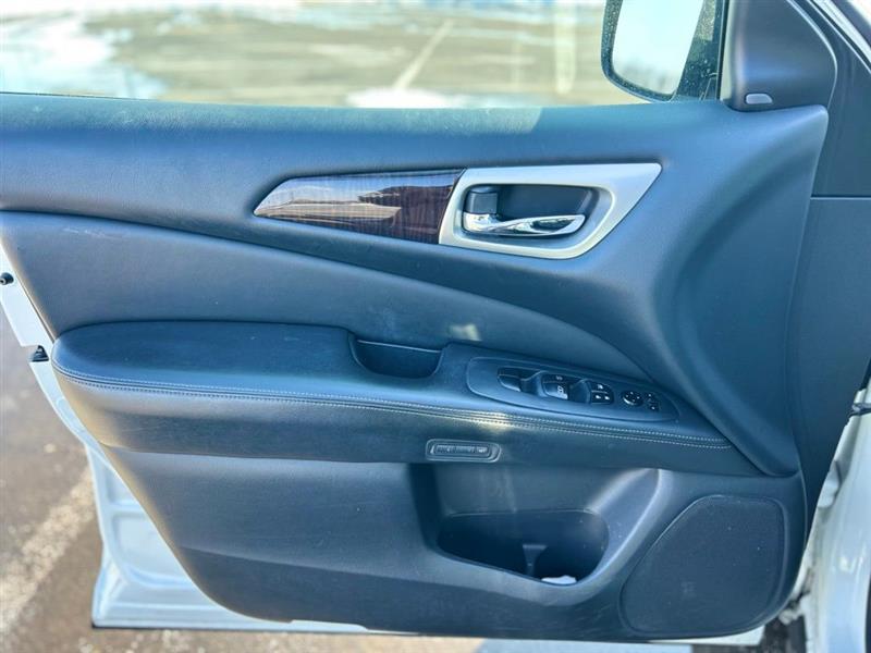 2015 NISSAN PATHFINDER SL