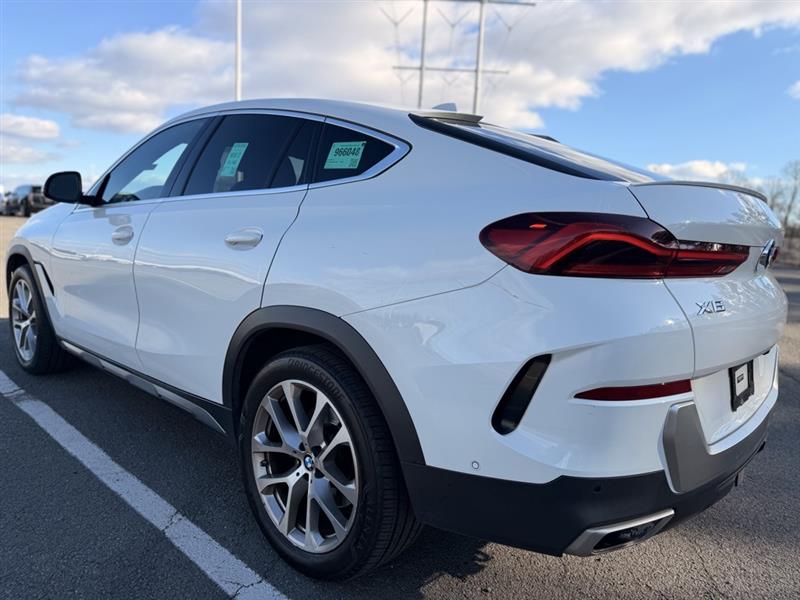 2021 BMW X6 XDRIVE40I