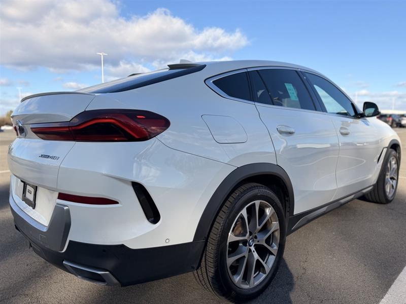 2021 BMW X6 XDRIVE40I