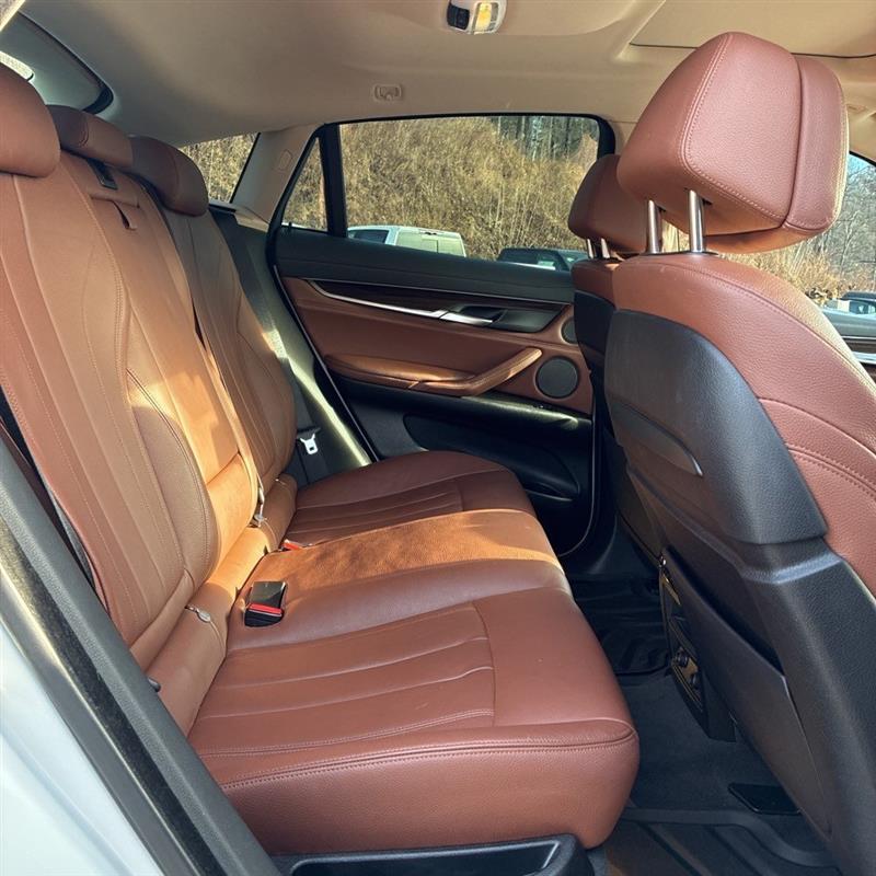 2016 BMW X6 XDRIVE50I