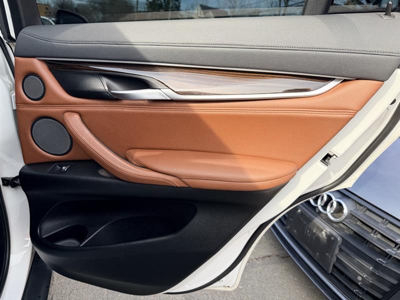 2016 BMW X6 XDRIVE50I