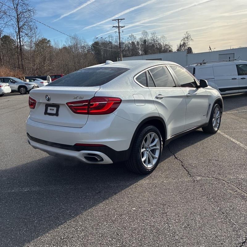 2016 BMW X6 XDRIVE50I