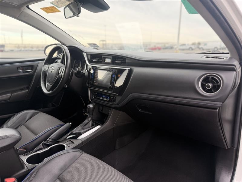 2018 TOYOTA COROLLA SE