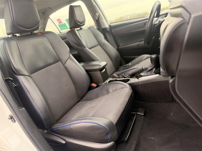 2018 TOYOTA COROLLA SE