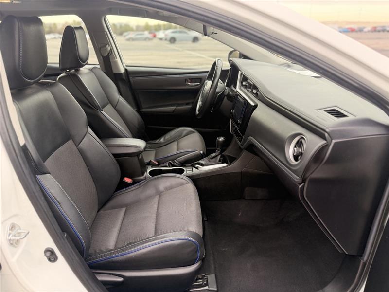 2018 TOYOTA COROLLA SE