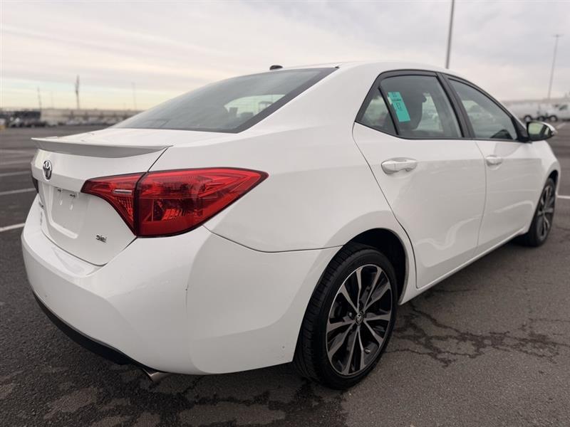 2018 TOYOTA COROLLA SE