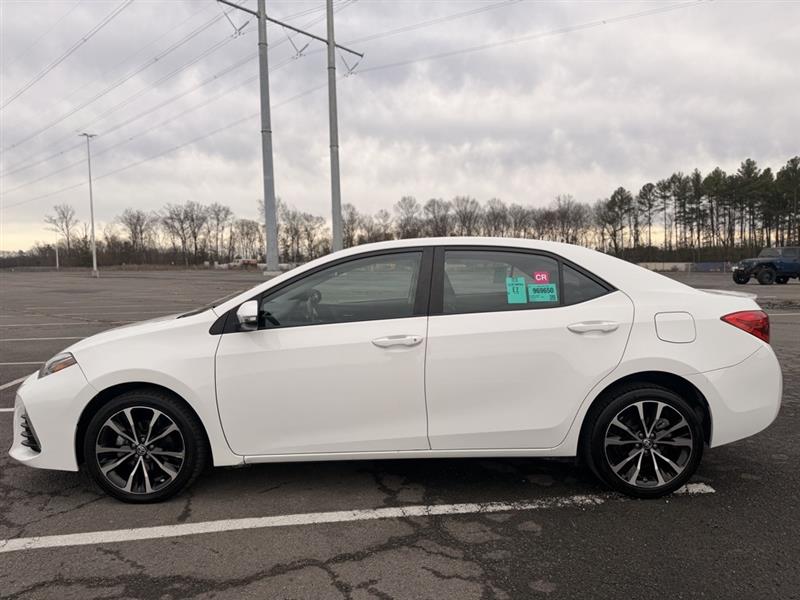 2018 TOYOTA COROLLA SE