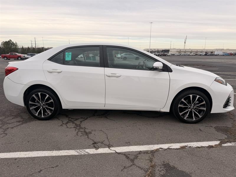 2018 TOYOTA COROLLA SE
