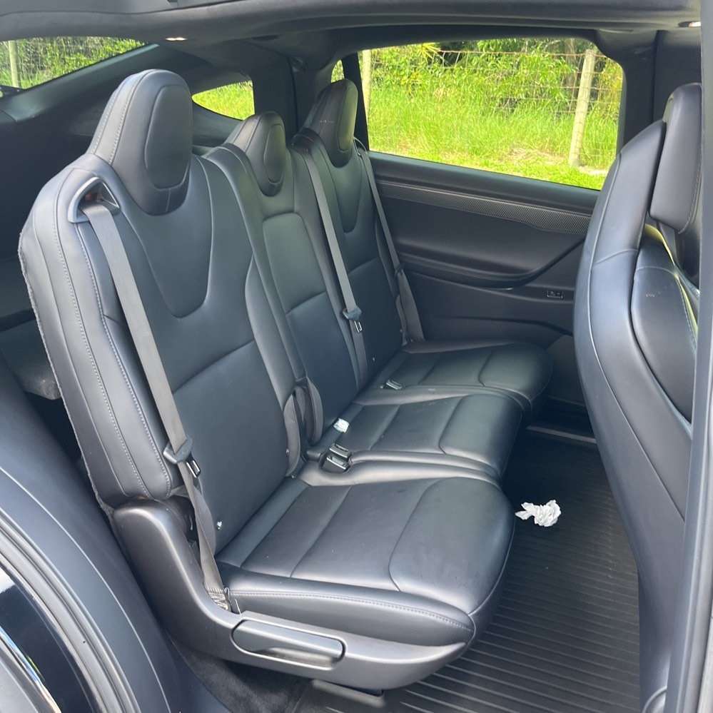 2018 Tesla Model X 75D photo 11
