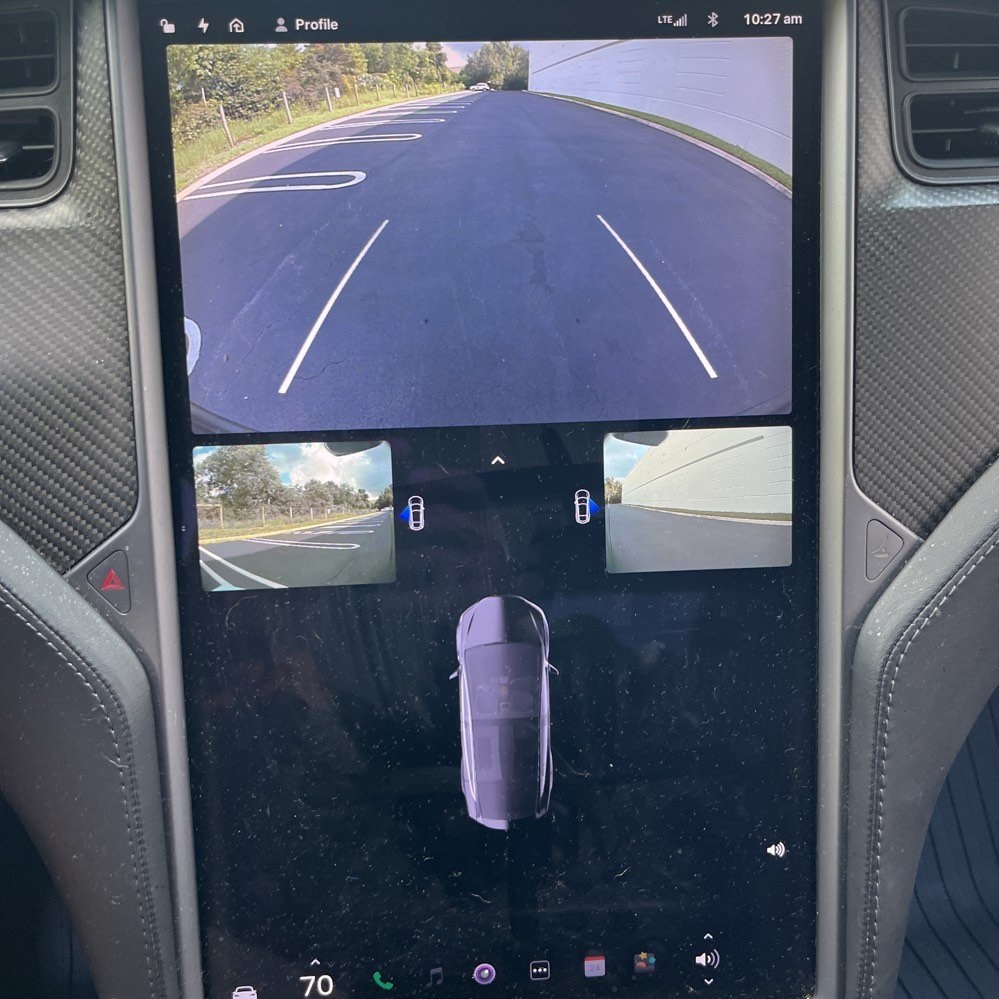 2018 Tesla Model X 75D photo 13