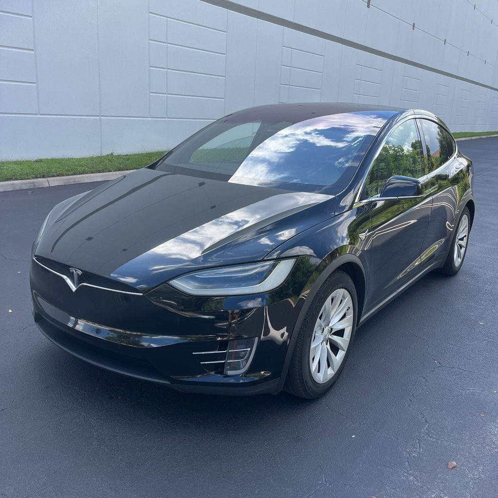 2018 Tesla Model X 75D photo 2