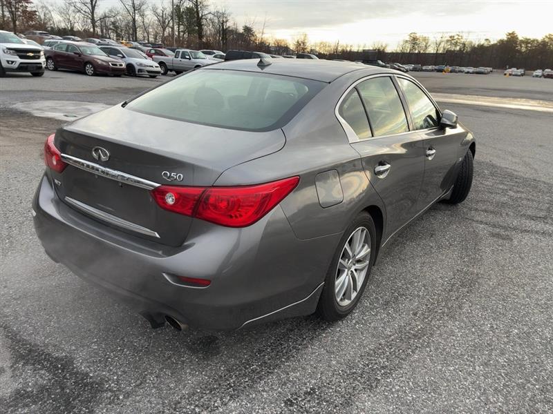 2015 INFINITI Q50 