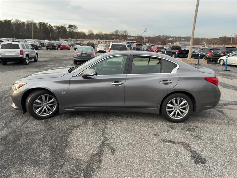 2015 INFINITI Q50 