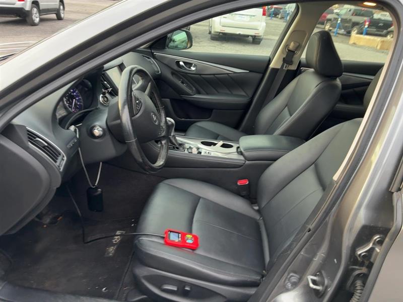 2015 INFINITI Q50 