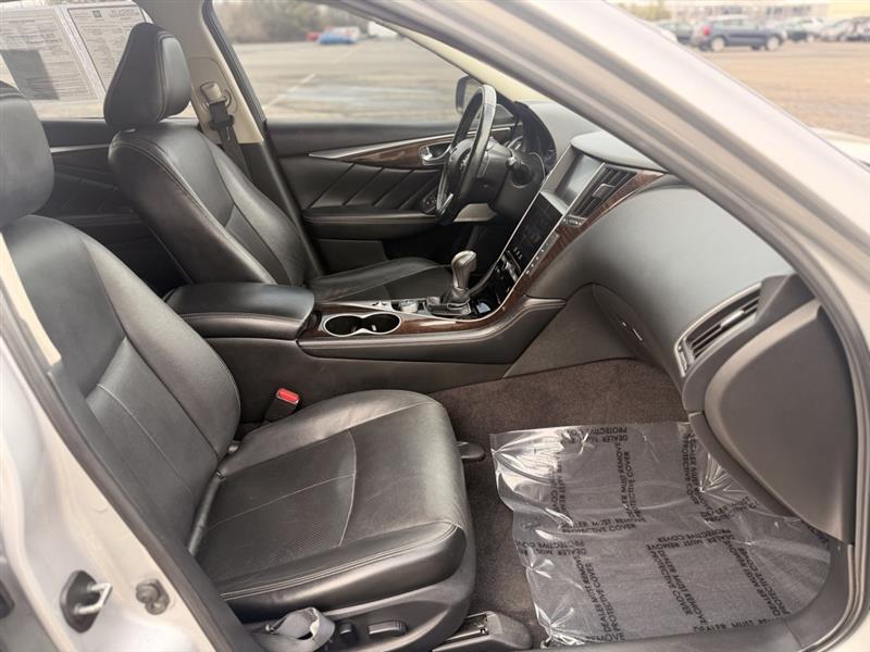 2017 INFINITI Q50 3.0T PREMIUM