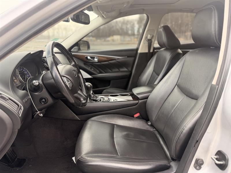 2017 INFINITI Q50 3.0T PREMIUM