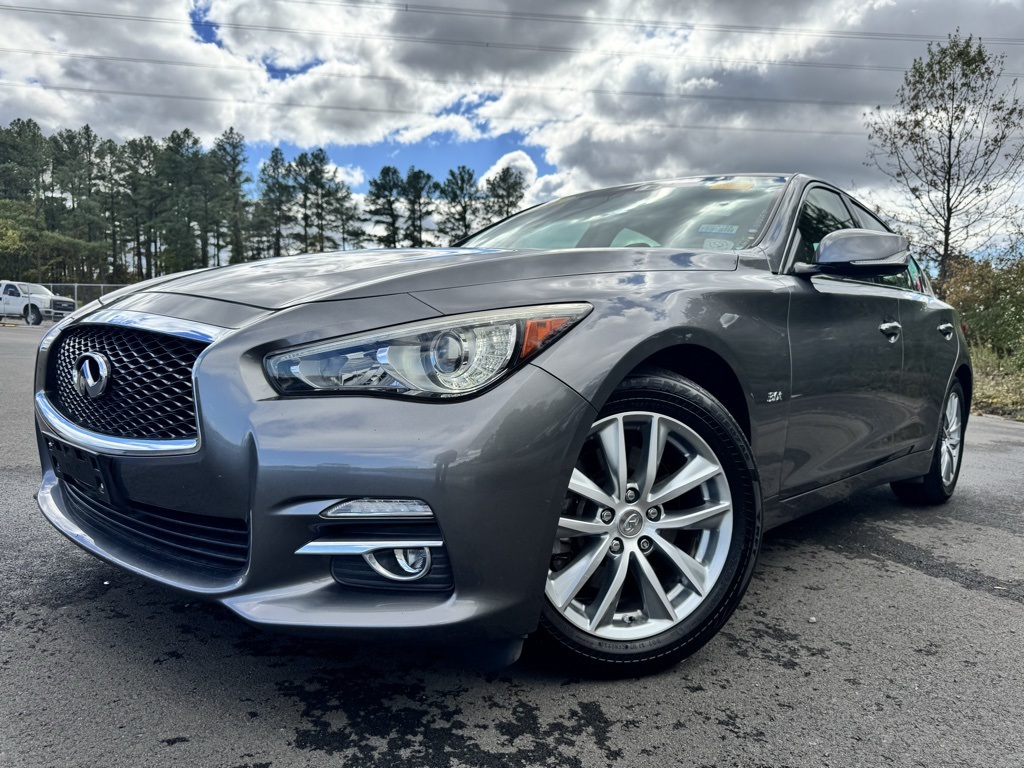 2016 Infiniti Q50 3.0t Premium photo 2