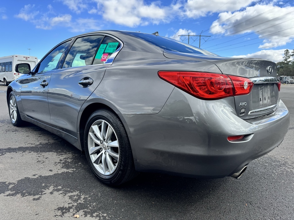 2016 Infiniti Q50 3.0t Premium photo 3
