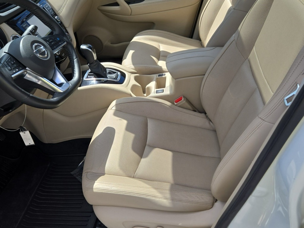 2018 Nissan Rogue SL photo 5