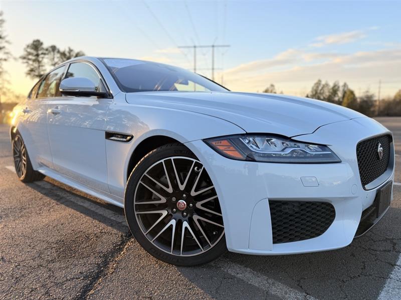 2020 JAGUAR XF 30t Checkered Flag Limited Edition