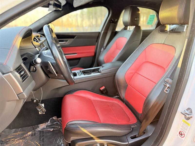 2020 JAGUAR XF 30t Checkered Flag Limited Edition