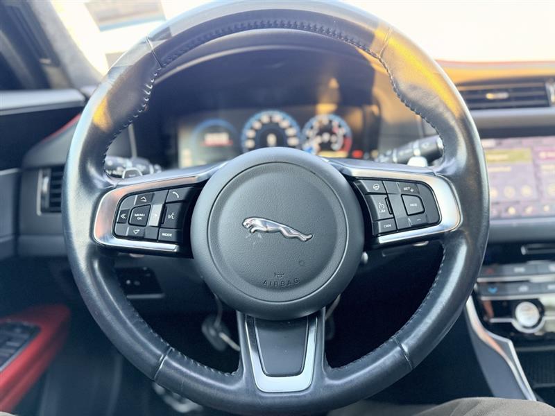 2020 JAGUAR XF 30t Checkered Flag Limited Edition