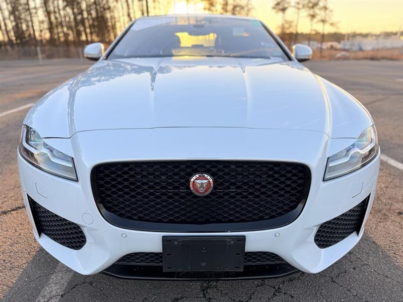 2020 JAGUAR XF 30t Checkered Flag Limited Edition