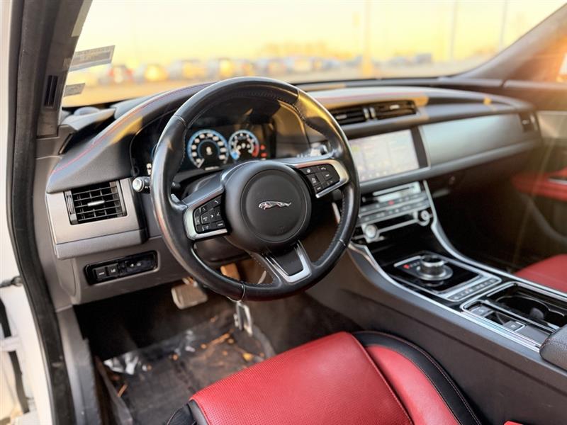 2020 JAGUAR XF 30t Checkered Flag Limited Edition